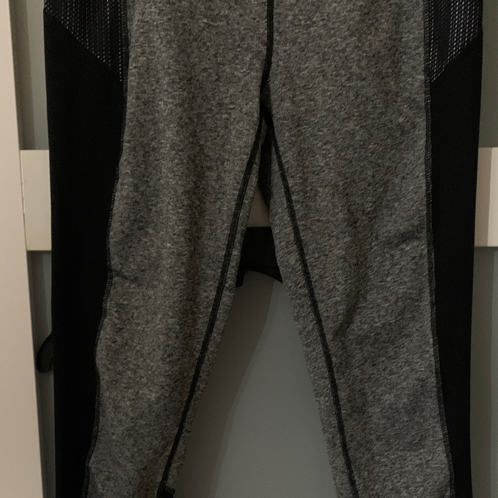 Tangerine Gray and Black Leggings - Picture 3 of 9